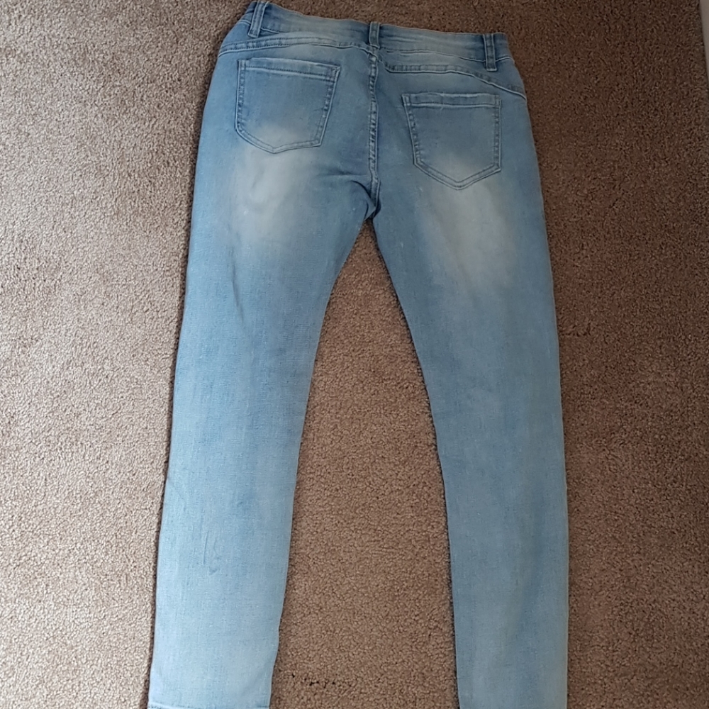 Jean's Medium - Picture 2 of 3